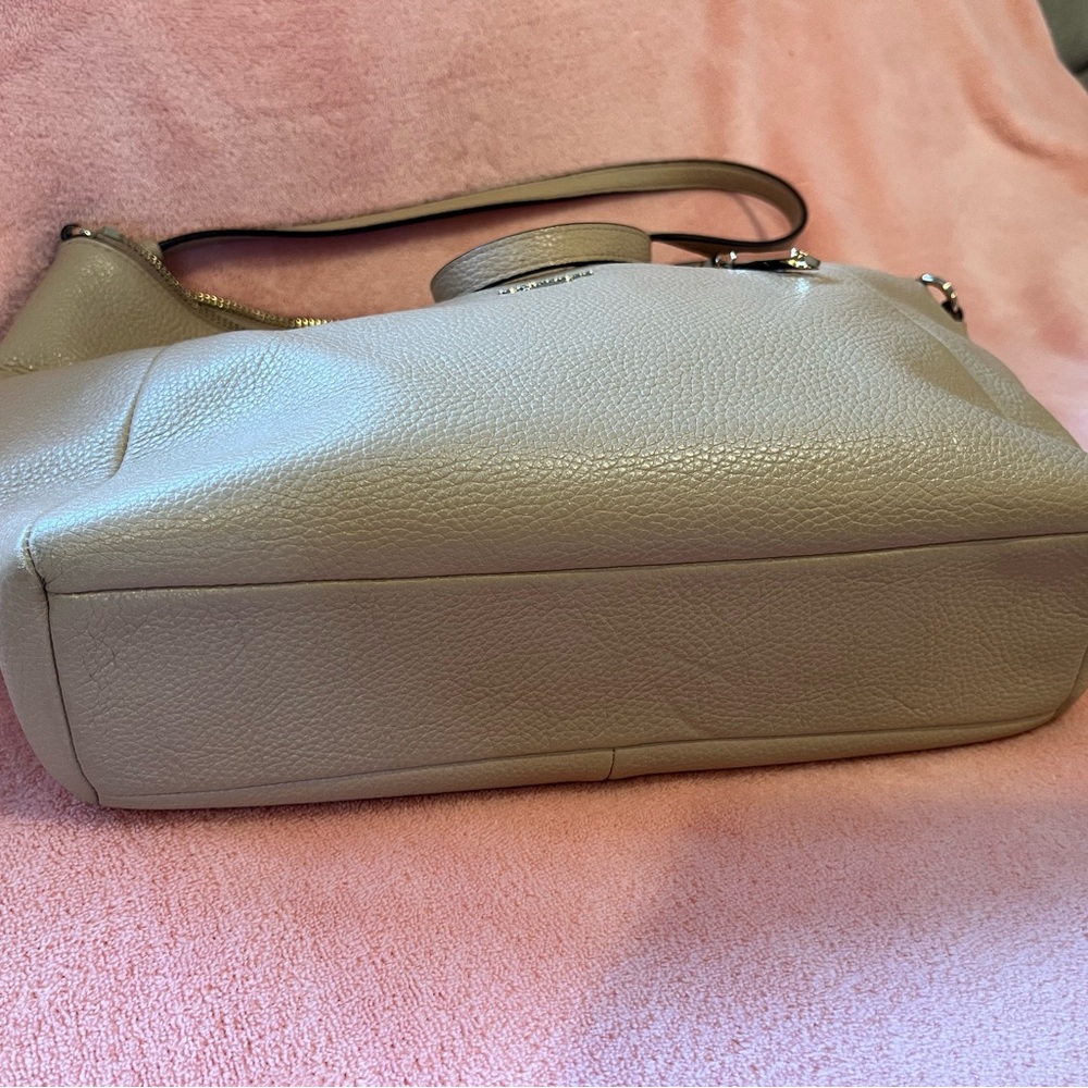 Coach Tan Leather Tote Bag - Picture 6 of 8